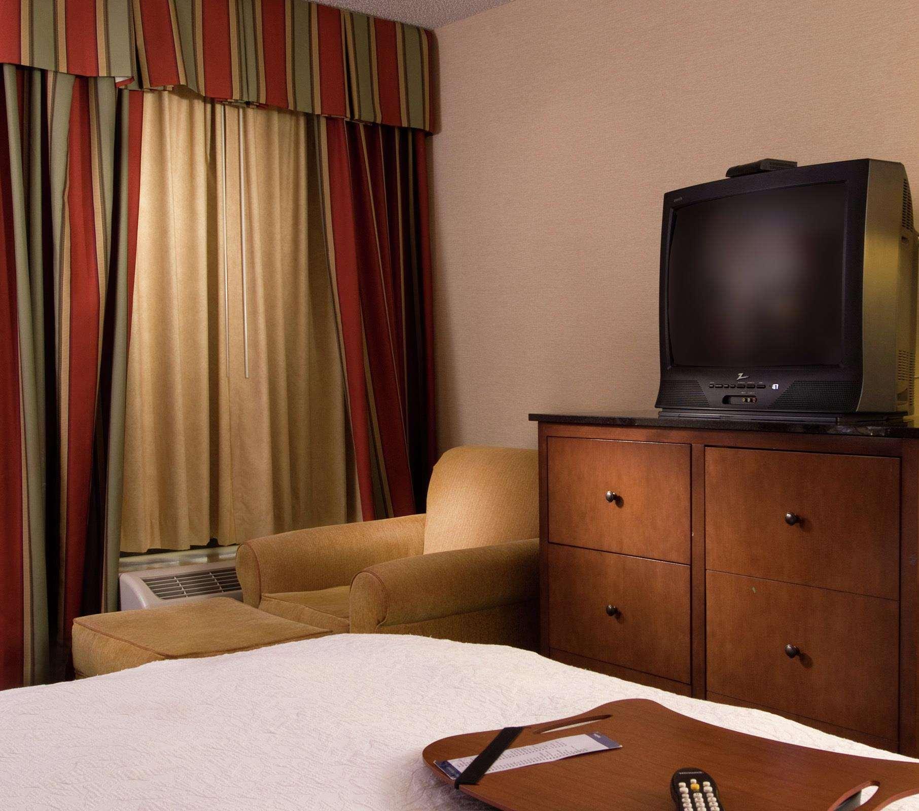 Hampton Inn Atlanta-North Druid Hills Экстерьер фото