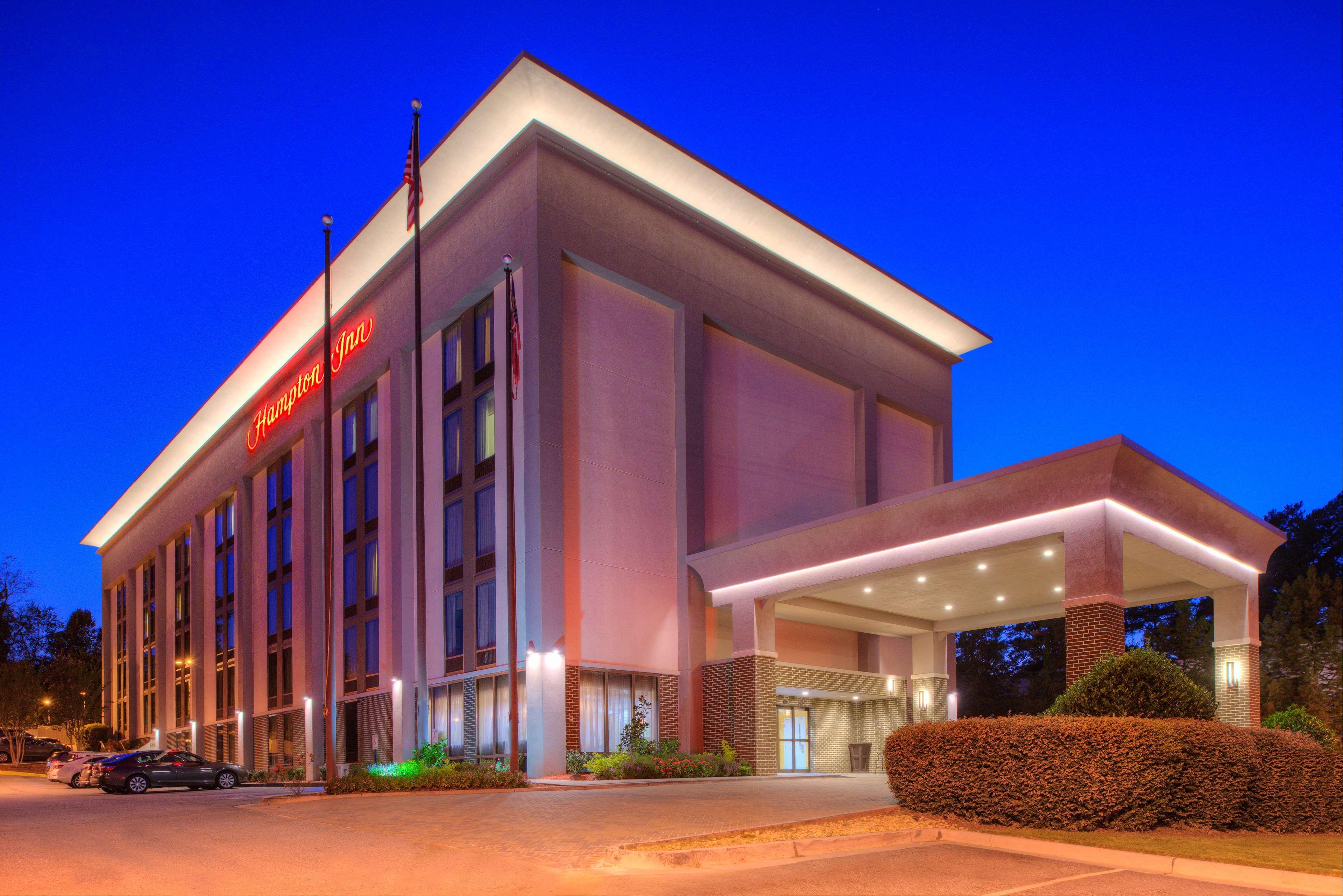 Hampton Inn Atlanta-North Druid Hills Экстерьер фото