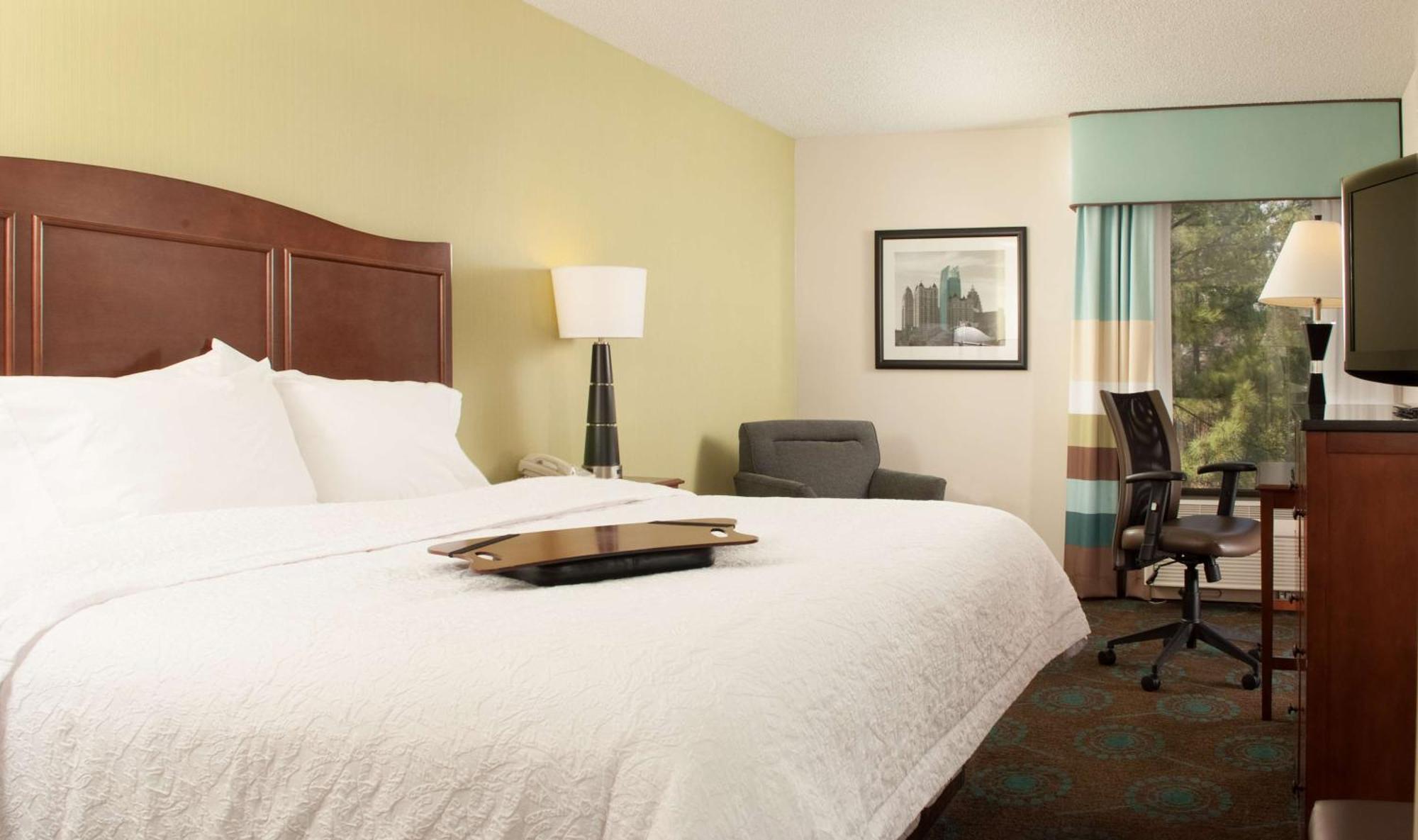 Hampton Inn Atlanta-North Druid Hills Экстерьер фото