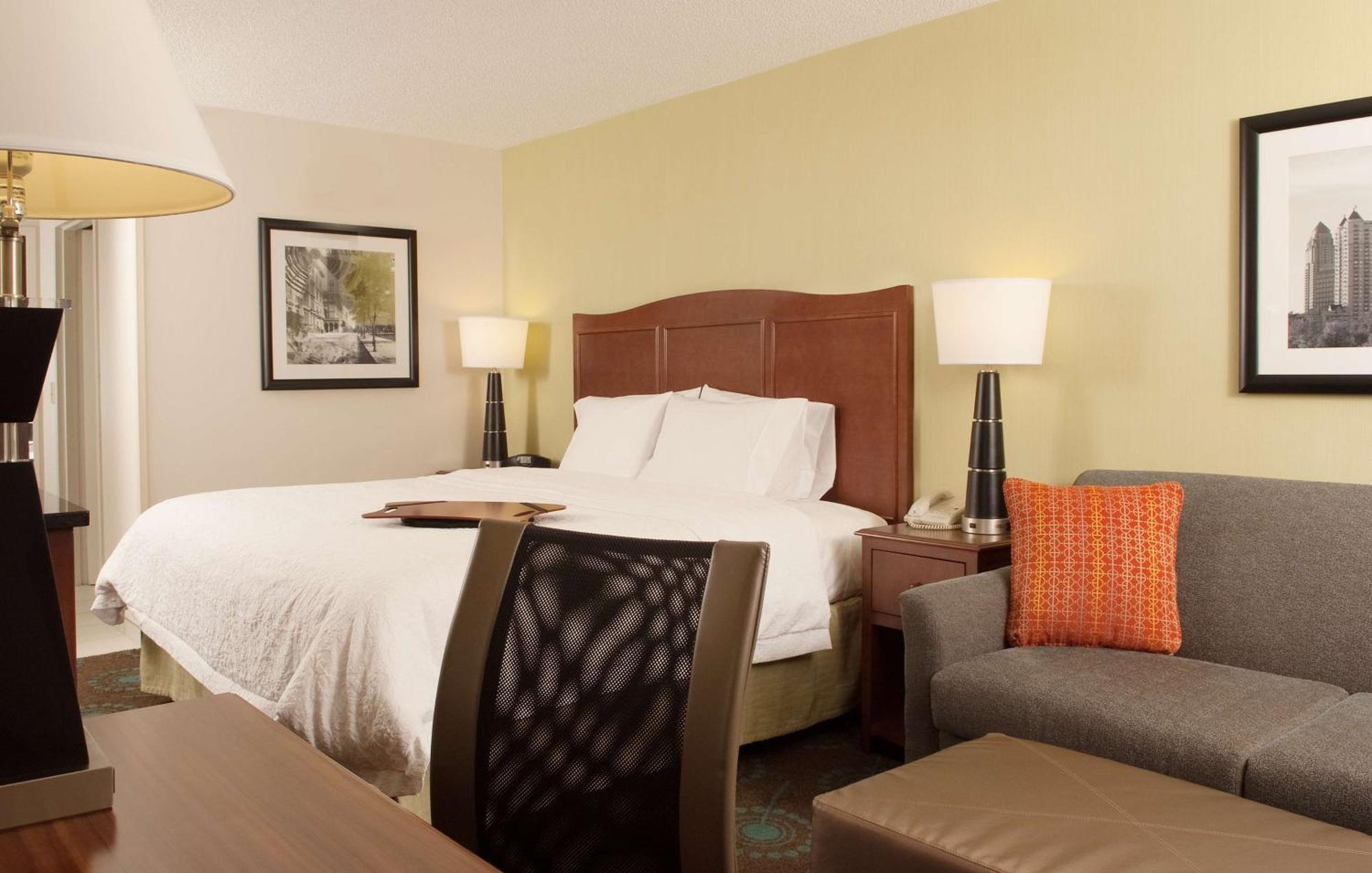 Hampton Inn Atlanta-North Druid Hills Экстерьер фото